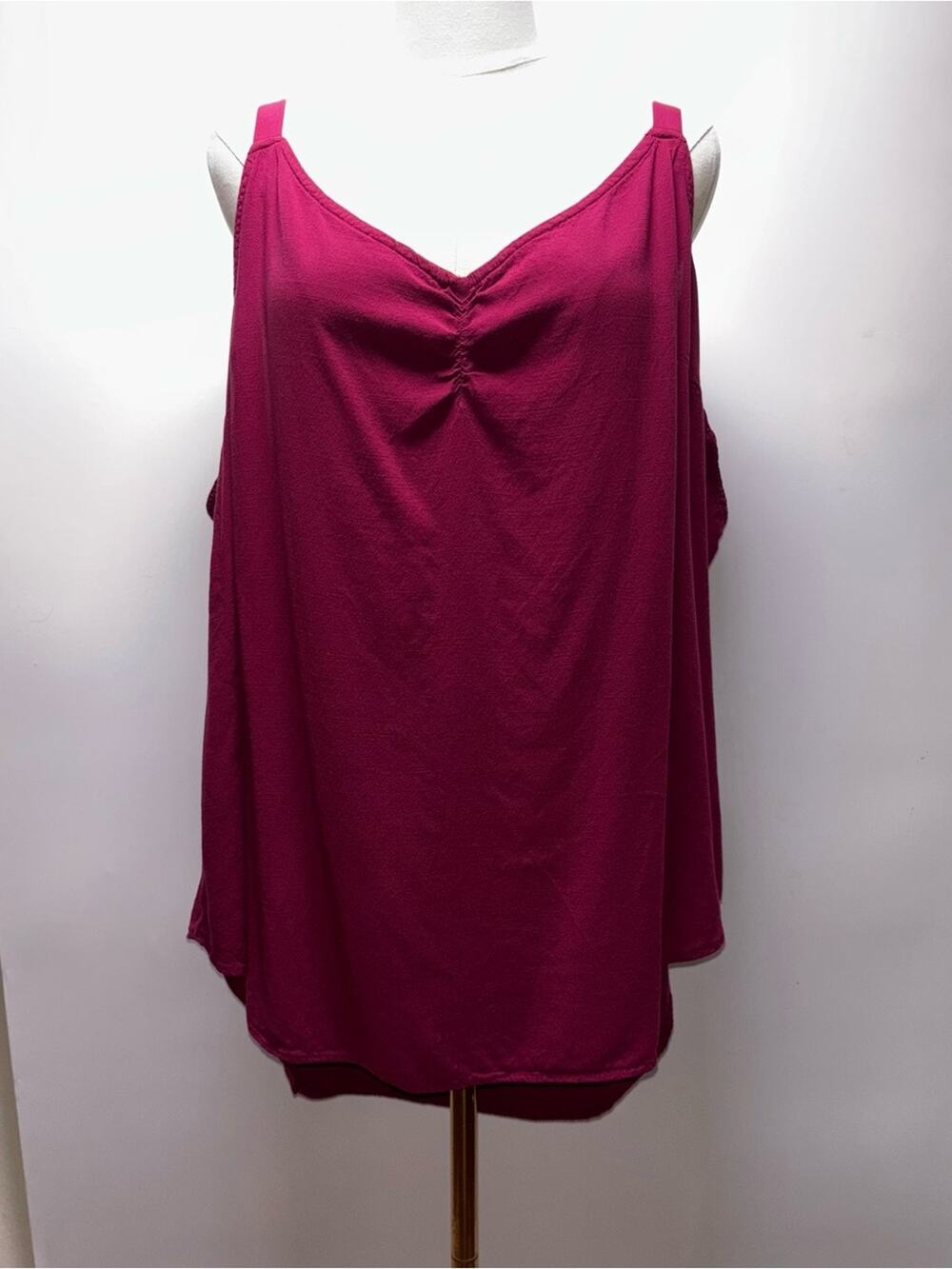Torrid Ava Ruched V Neck Cami Size 4 = 4X